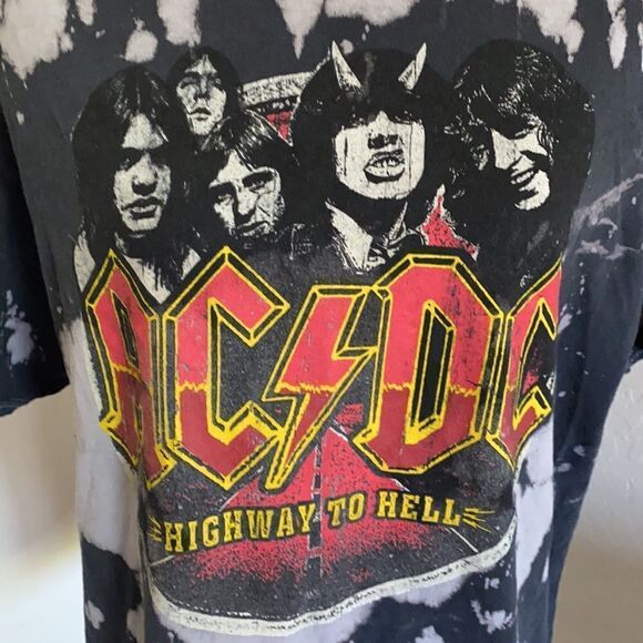 AC/DC Acid Bleach Wash Distressed Graphic Shirt Distressed Casual Band Music - Picture 4 of 10